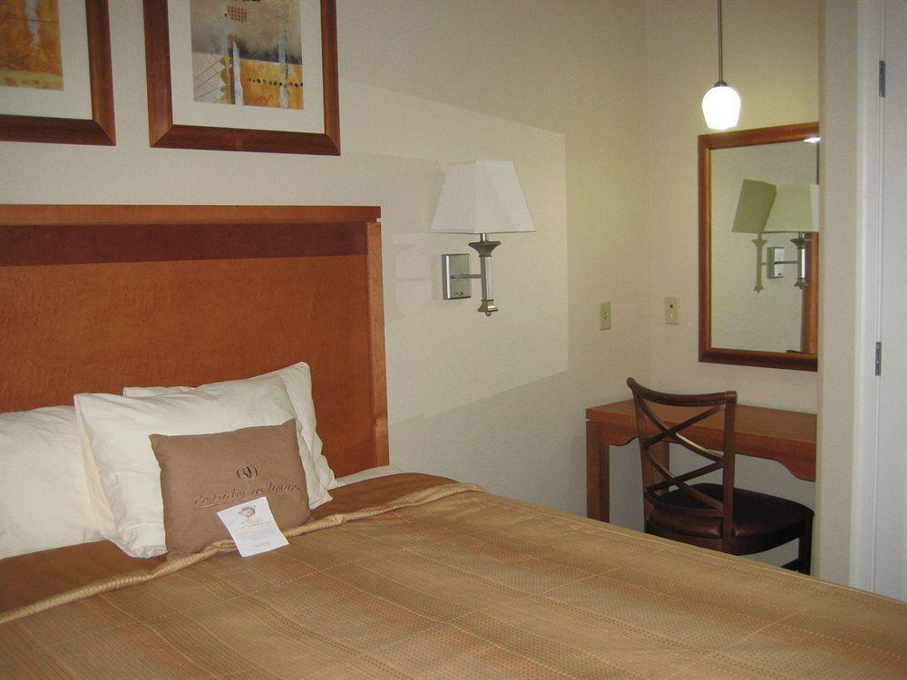 Candlewood Suites Winchester, An Ihg Hotel Room photo